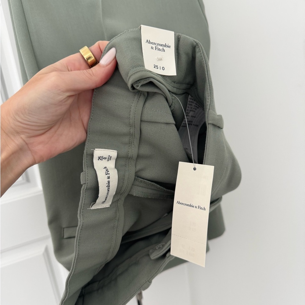 NWT Abercrombie & Fitch Sage Green Pants - Picture 2 of 5